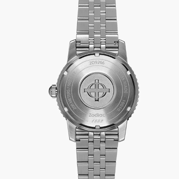 Zodiac ZO9266 Super Sea Wolf Compression Automatic Stainless Steel Watch - Picture 4 of 4